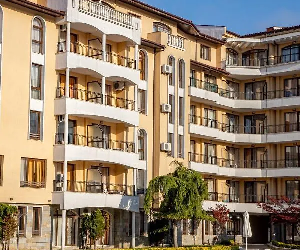 Appartement Sunny In A Complex With A Pool And Gym By Flаt Manаger