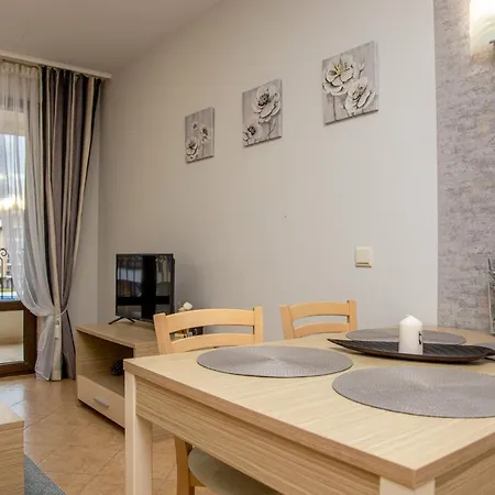 Sunny In A Complex With A Pool And Gym By Flаt Manаger Napospart